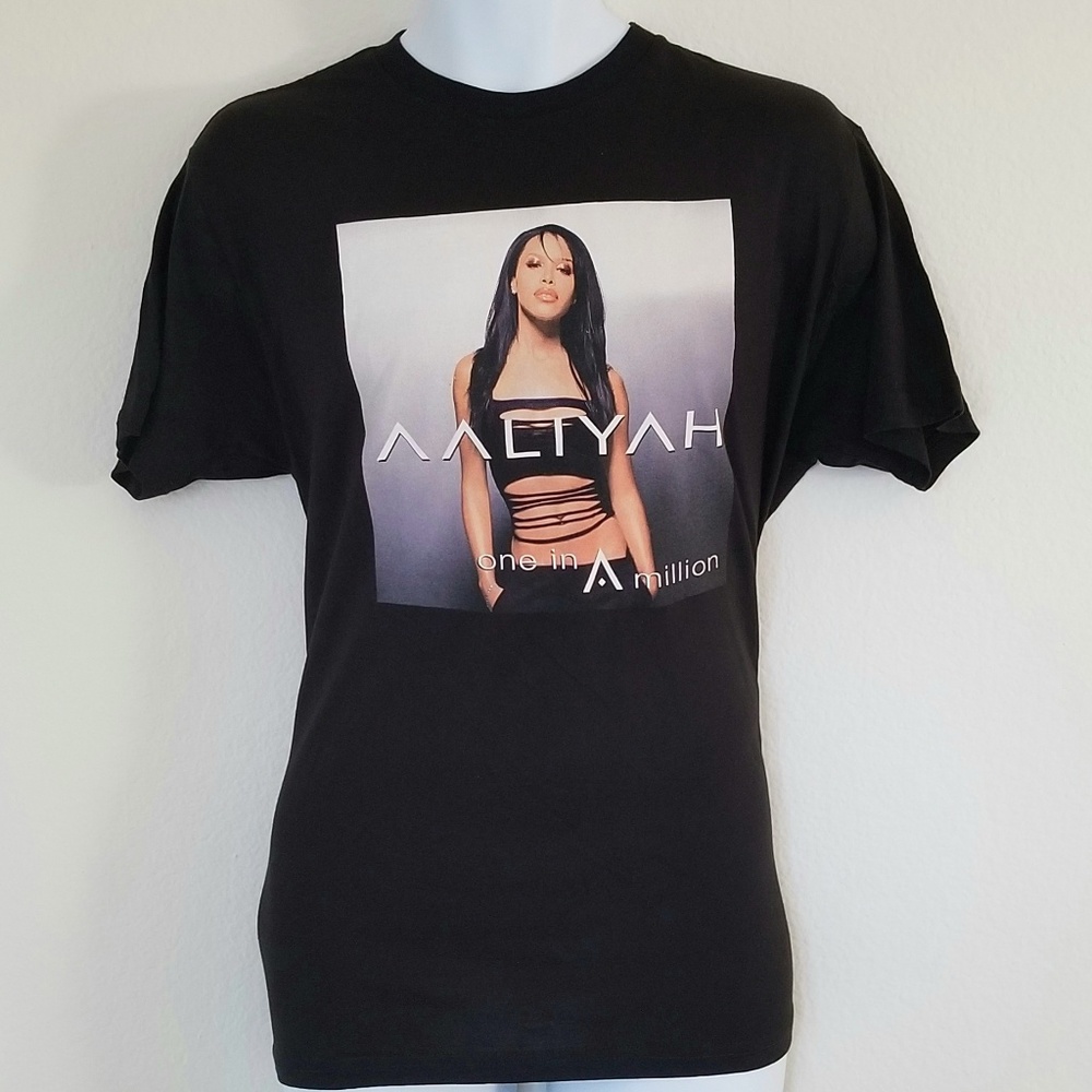 Vintage Rare Aaliyah One in a Million Black Tee